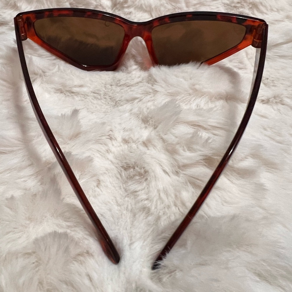 Tortoise Shell Sunglasses - Picture 3 of 5